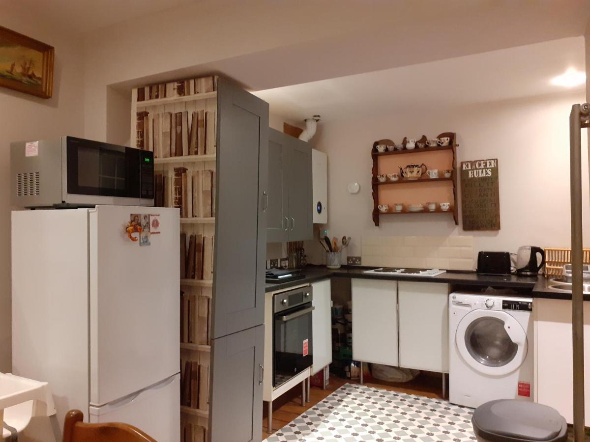 Characterful Cottage Near The Sea, Beach, Pier & Shops Weston-super-Mare Exteriér fotografie